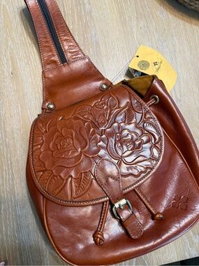 NWT Patricia Nash Italy Crossbody Leather Sling